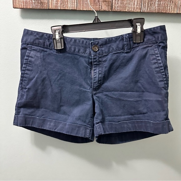 Banana Republic | City Chino Shorts | Size 4P Navy Blue - Picture 2 of 11